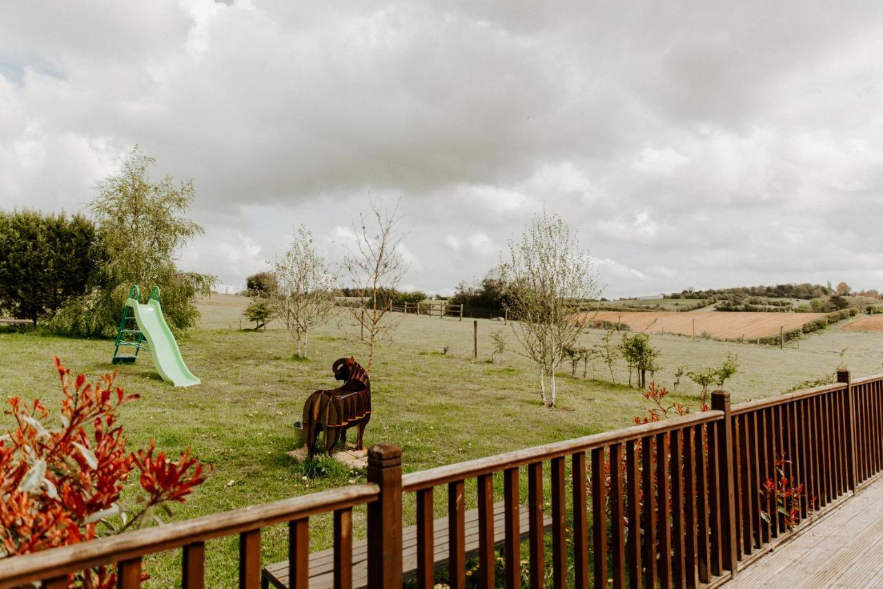 Fairview Farm 14 Luxury Lodges, Cabins, Dog Friendly, Suitable For Couples, Families And Groups, Wedding Guests , Corporate Events, Sleeps 2-65 Guests In Ravenshead, Near Sherwood Forest, Set In 88 Acres