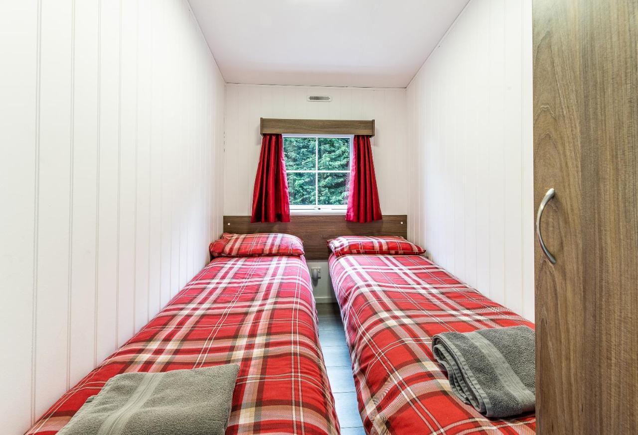 Chalet Fairview Farm 14 Luxury Lodges, Cabins, Dog Friendly, Suitable For Couples, Families And Groups, Wedding Guests , Corporate Events, Sleeps 2-65 Guests In Ravenshead, Near Sherwood Forest, Set In 88 Acres