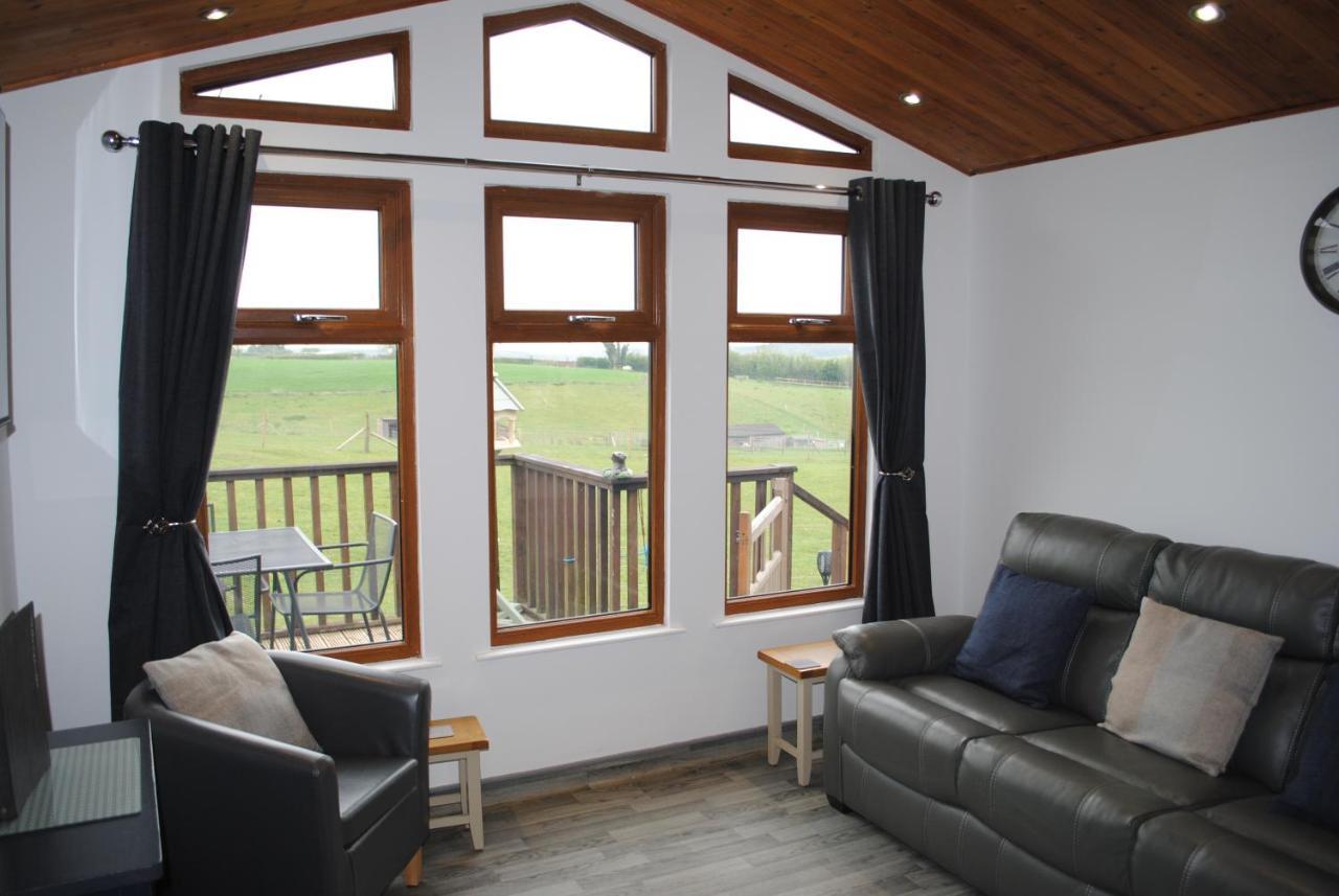 Fairview Farm Retreat: Luxury In Nottinghamshire Countryside Chalet Nottingham