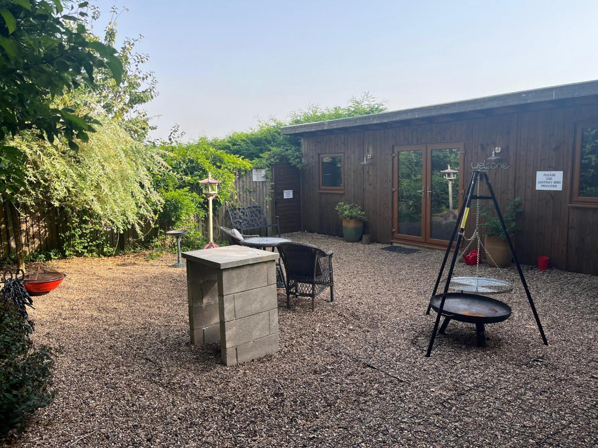 Fairview Farm 14 Luxury Lodges, Cabins, Dog Friendly, Suitable For Couples, Families And Groups, Wedding Guests , Corporate Events, Sleeps 2-65 Guests In Ravenshead, Near Sherwood Forest, Set In 88 Acres * Nottingham