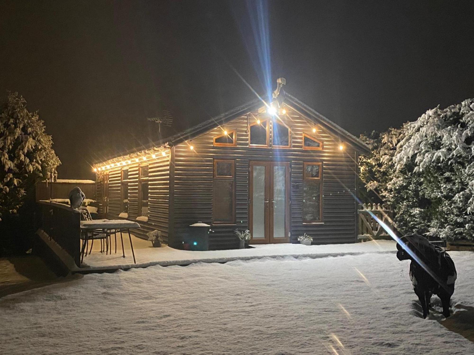 Chalet Fairview Farm Retreat: Luxury In Nottinghamshire Countryside *