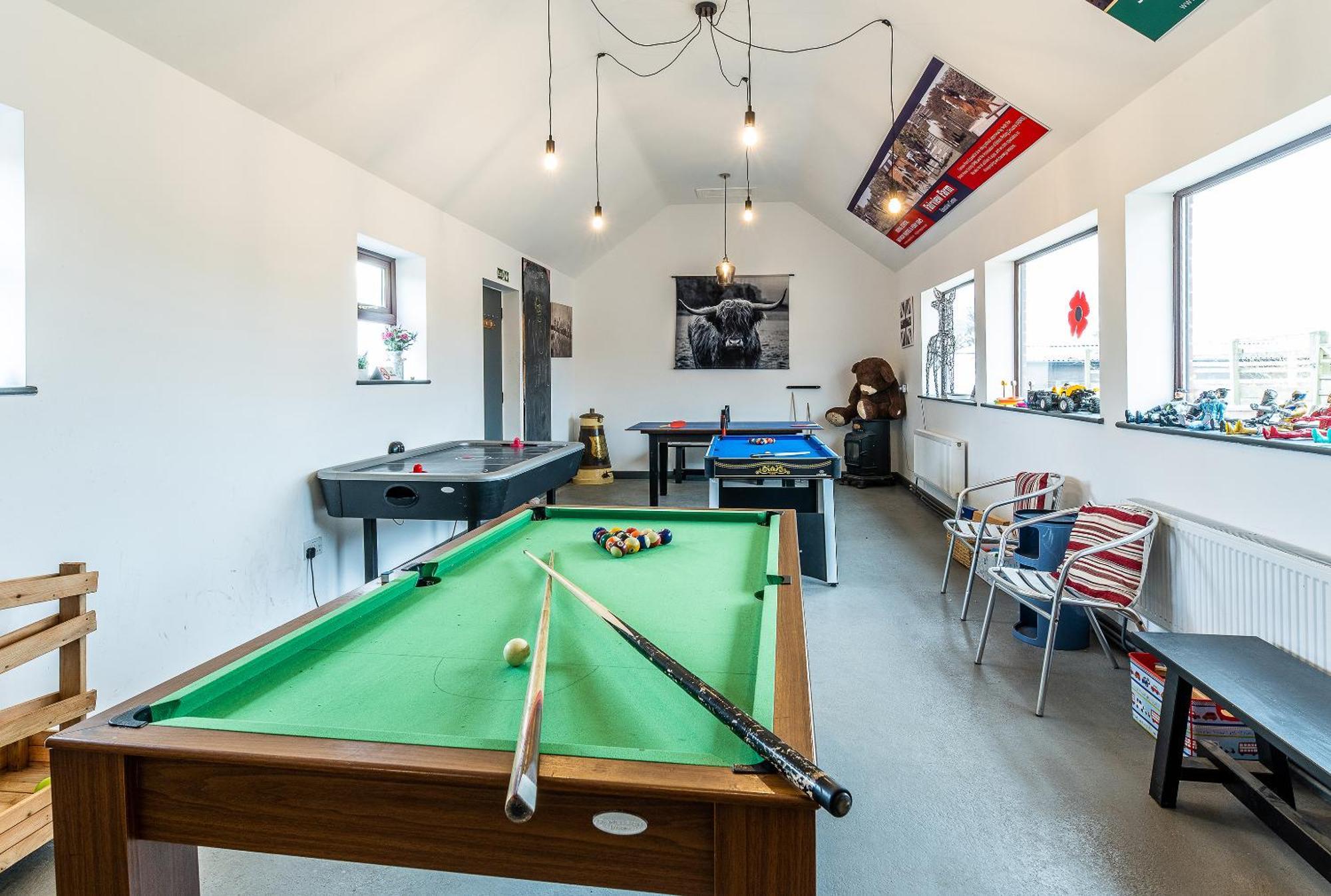 Chalet Fairview Farm 14 Luxury Lodges, Cabins, Dog Friendly, Suitable For Couples, Families And Groups, Wedding Guests , Corporate Events, Sleeps 2-65 Guests In Ravenshead, Near Sherwood Forest, Set In 88 Acres Nottingham